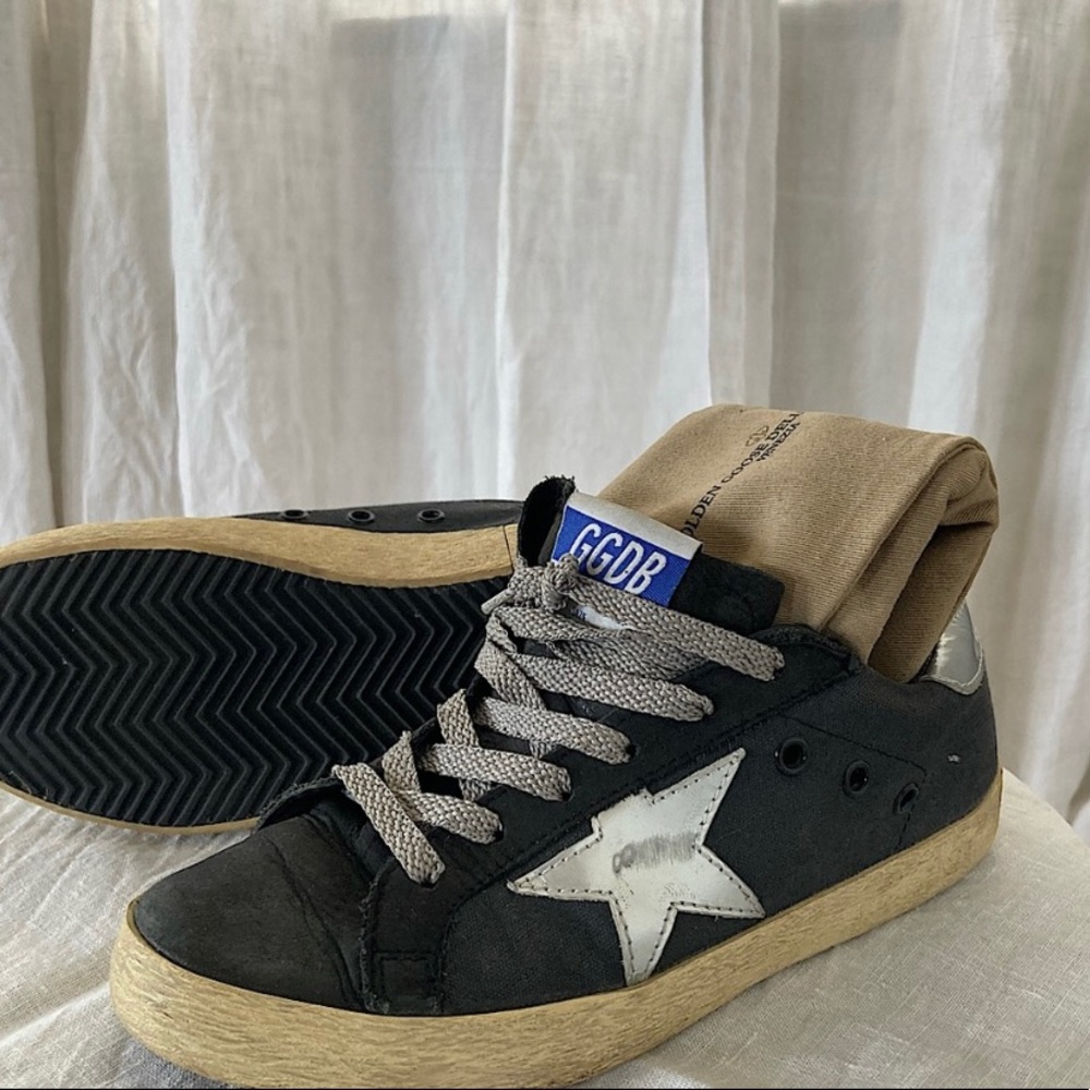 Golden Goose Superstar size 37 (US 7) black leather with silver star